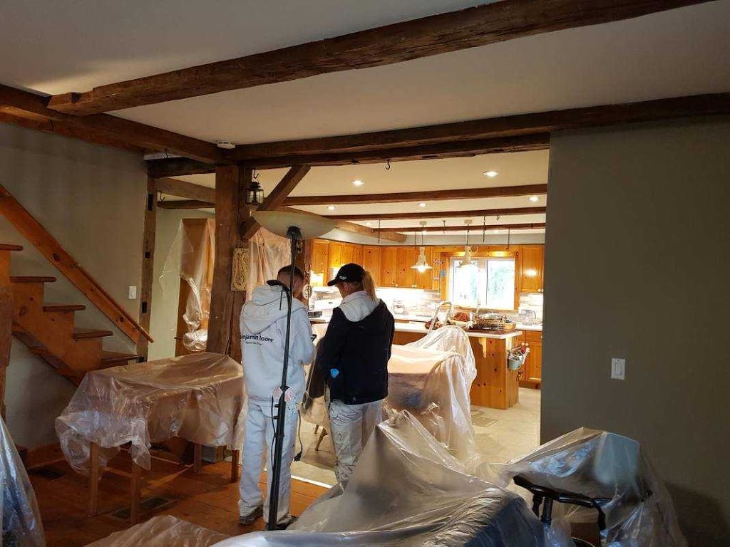 2GalsProPainting | 561 Brant St, Burlington, ON L7R 2G6, Canada | Phone: (289) 804-1868