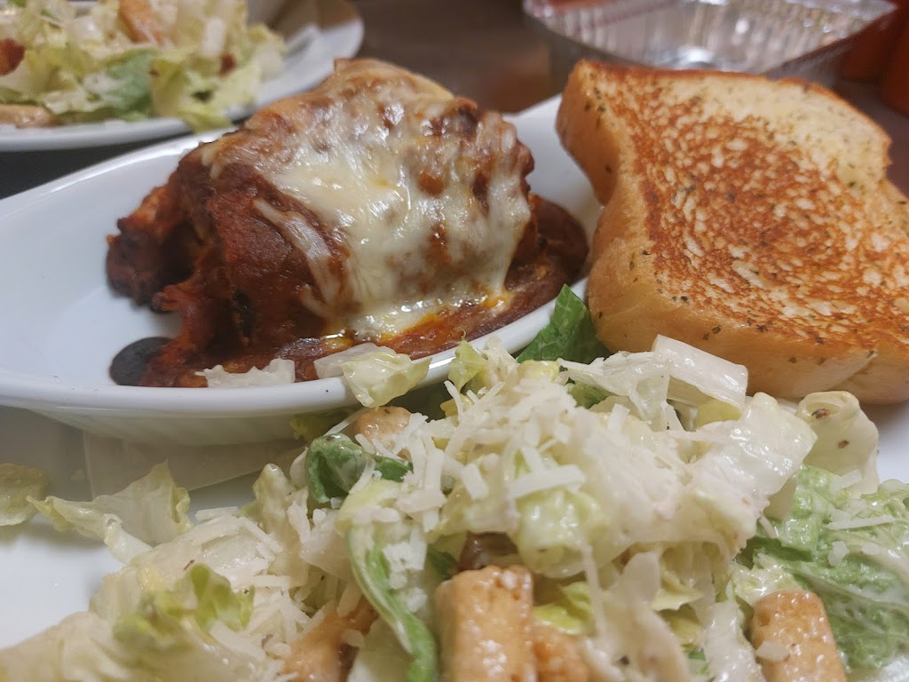 Dingers Dive | 500 Main st Down East mall, Montague, PE C0A 1R0, Canada | Phone: (902) 361-3483