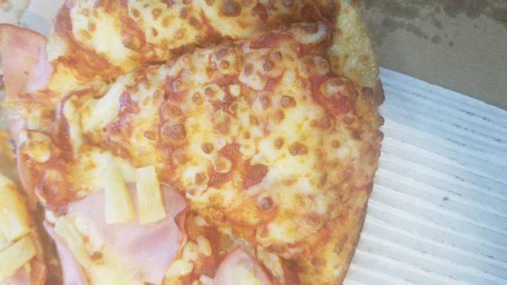Dominos Pizza | 20 Crowfoot Crescent NW, Calgary, AB T3G 2P6, Canada | Phone: (403) 547-5656