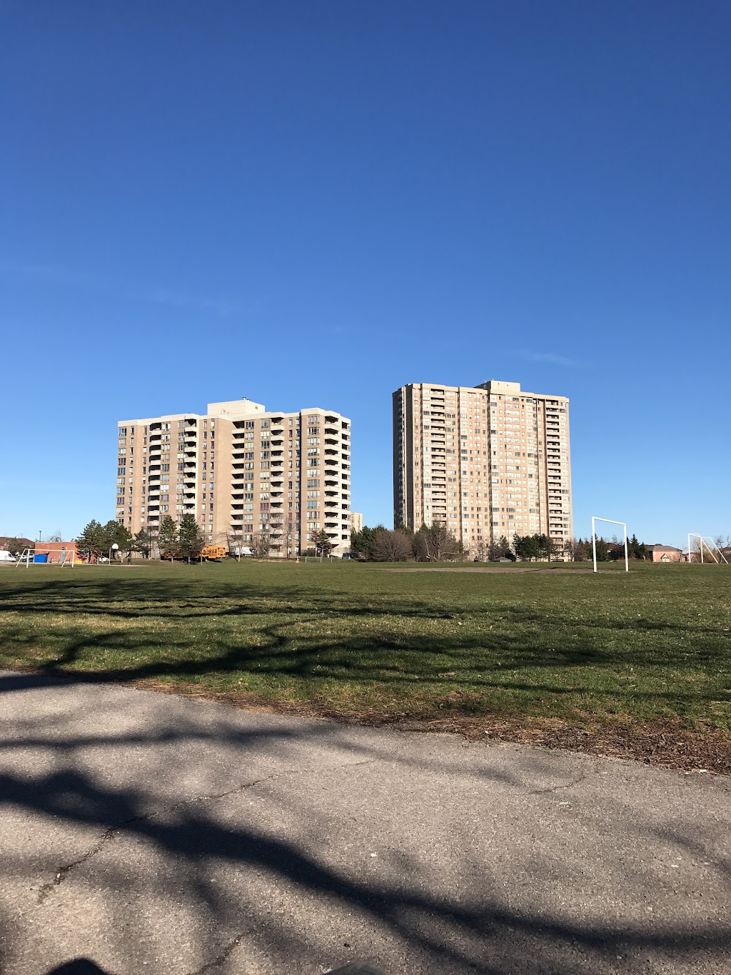 Neelands Place | 66 Malta Ave., Brampton, ON L6Y 4V9, Canada | Phone: (905) 451-7276