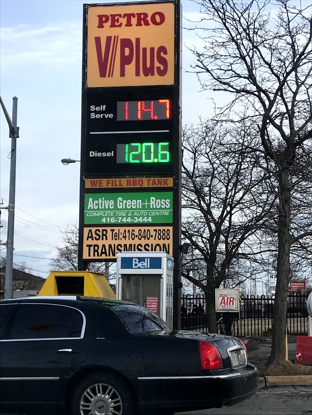 Petro V Plus | 2082 Kipling Ave, Etobicoke, ON M9W 4J9, Canada | Phone: (416) 746-7745