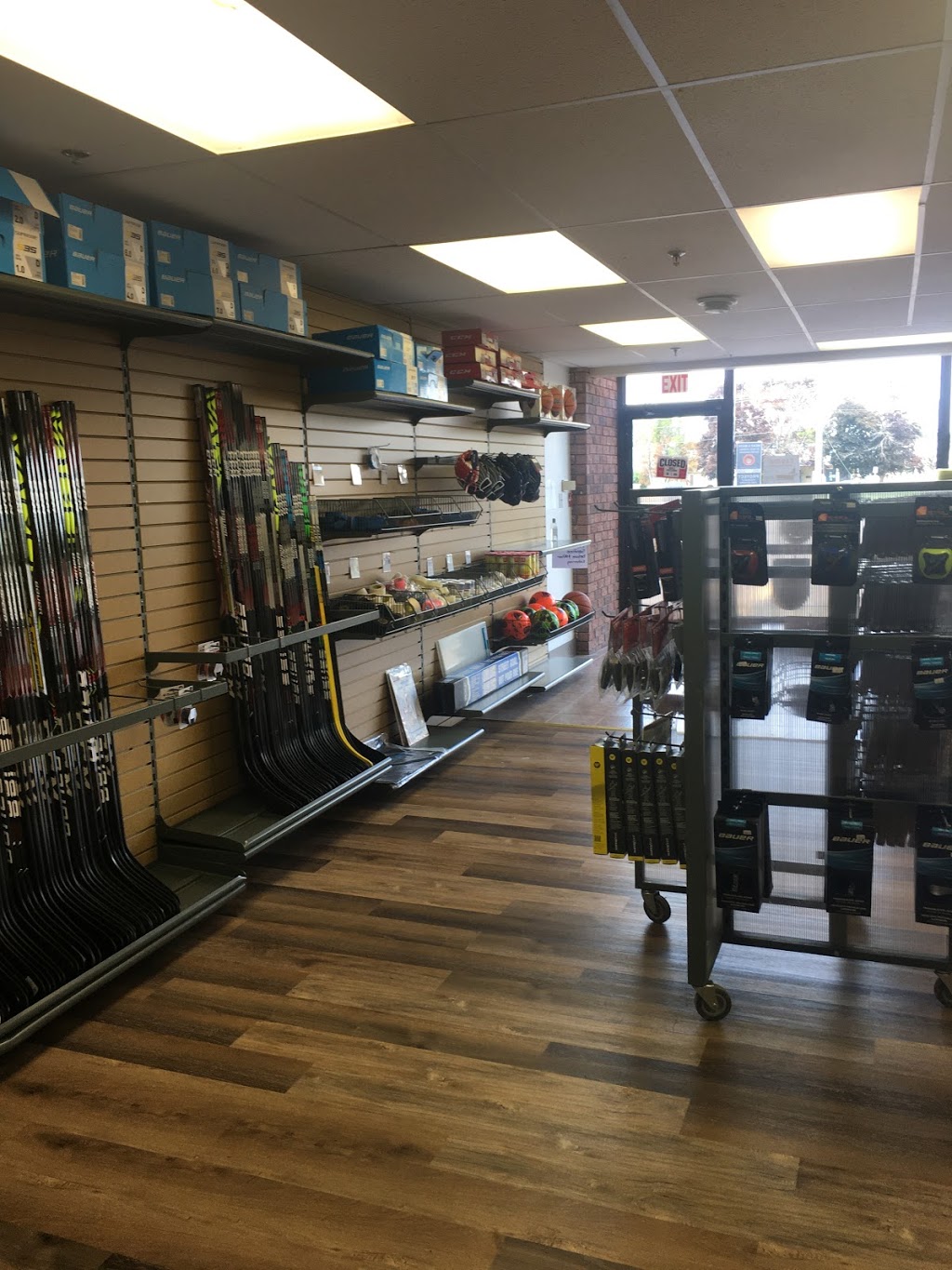 Northern Sports Lindsay | 55 Mary St W unit 112A, Lindsay, ON K9V 3N6, Canada | Phone: (705) 324-3555