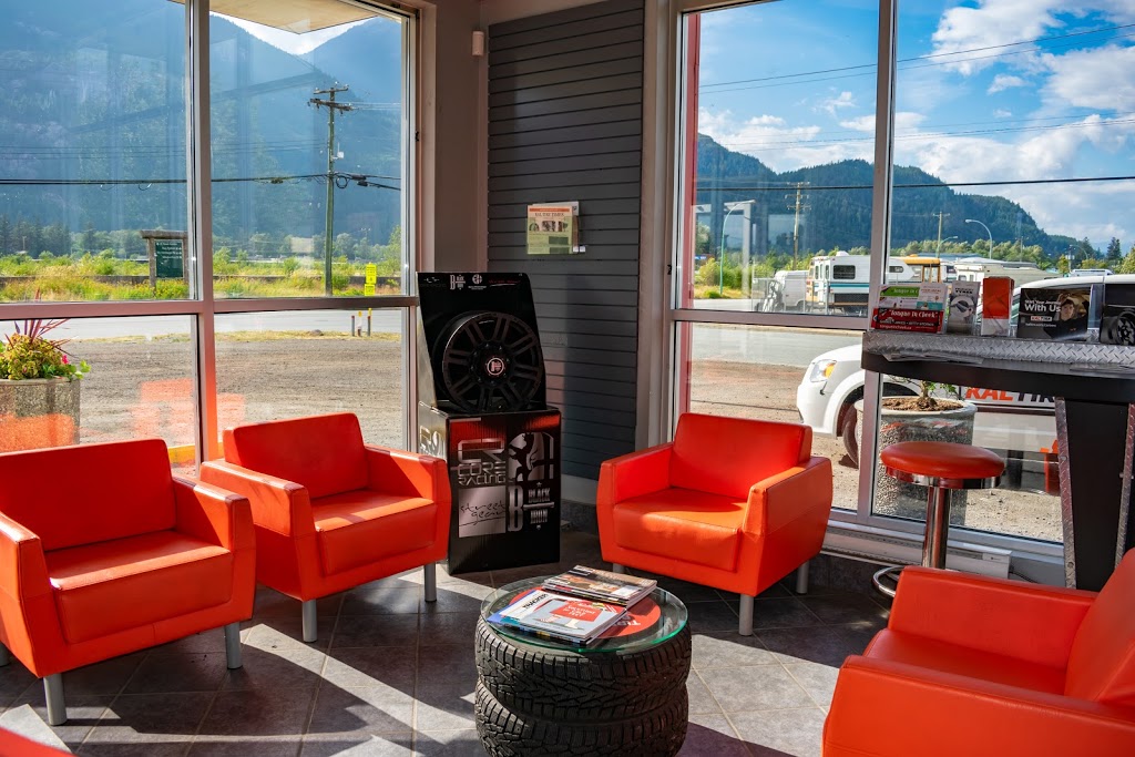 Kal Tire | 1117 Industrial Way, Squamish, BC V8B 0H1, Canada | Phone: (604) 892-1070