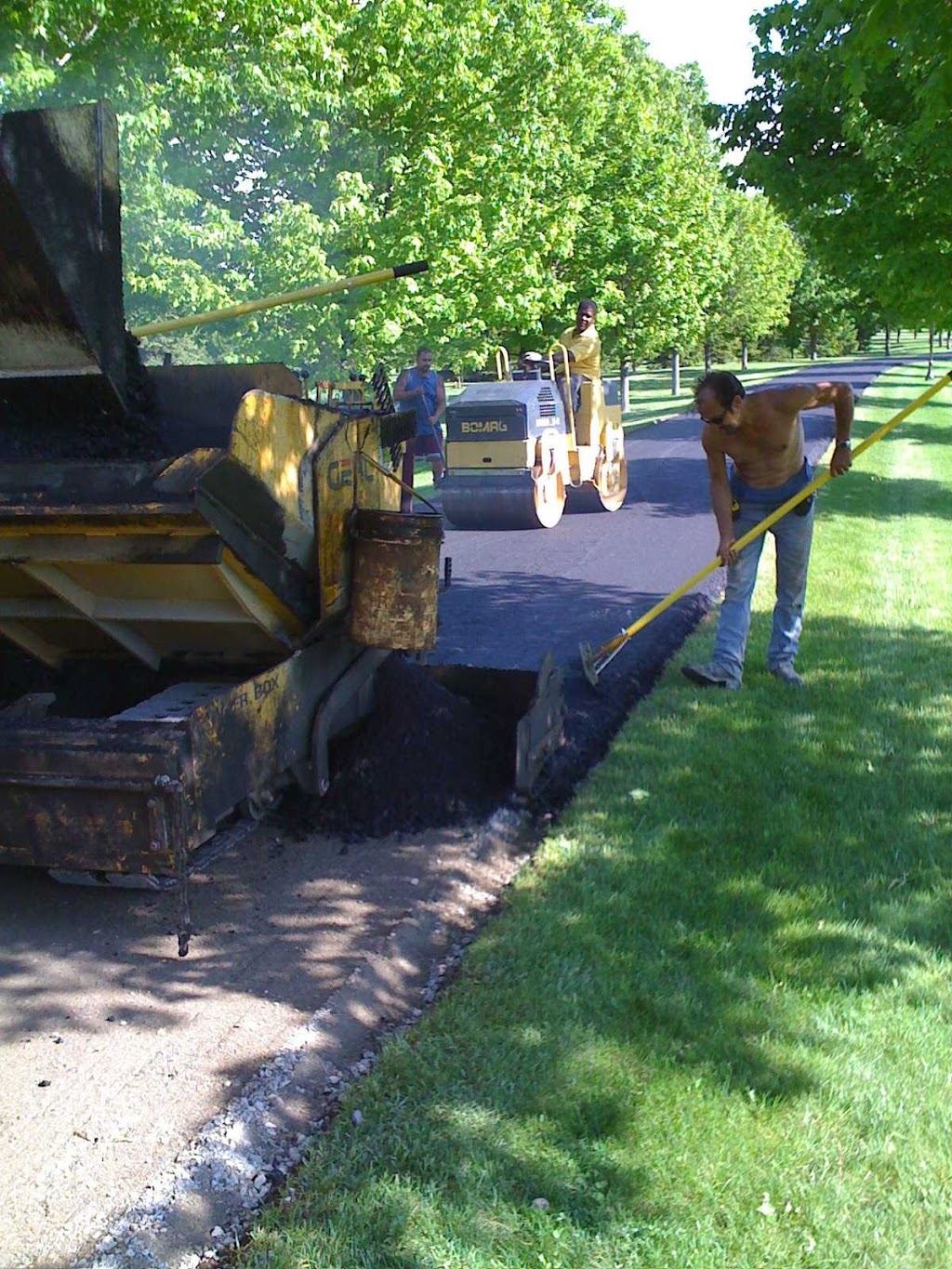 York Huron Paving Inc. | 34 Mazzone Dr, Woodbridge, ON L4H 2Z4, Canada | Phone: (416) 200-7283