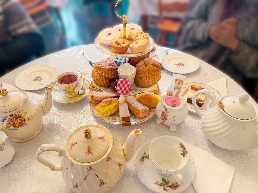 The Lovely Teahouse | 2449 ON-11, Oro Station, ON L0L 2E0, Canada | Phone: (705) 333-3277