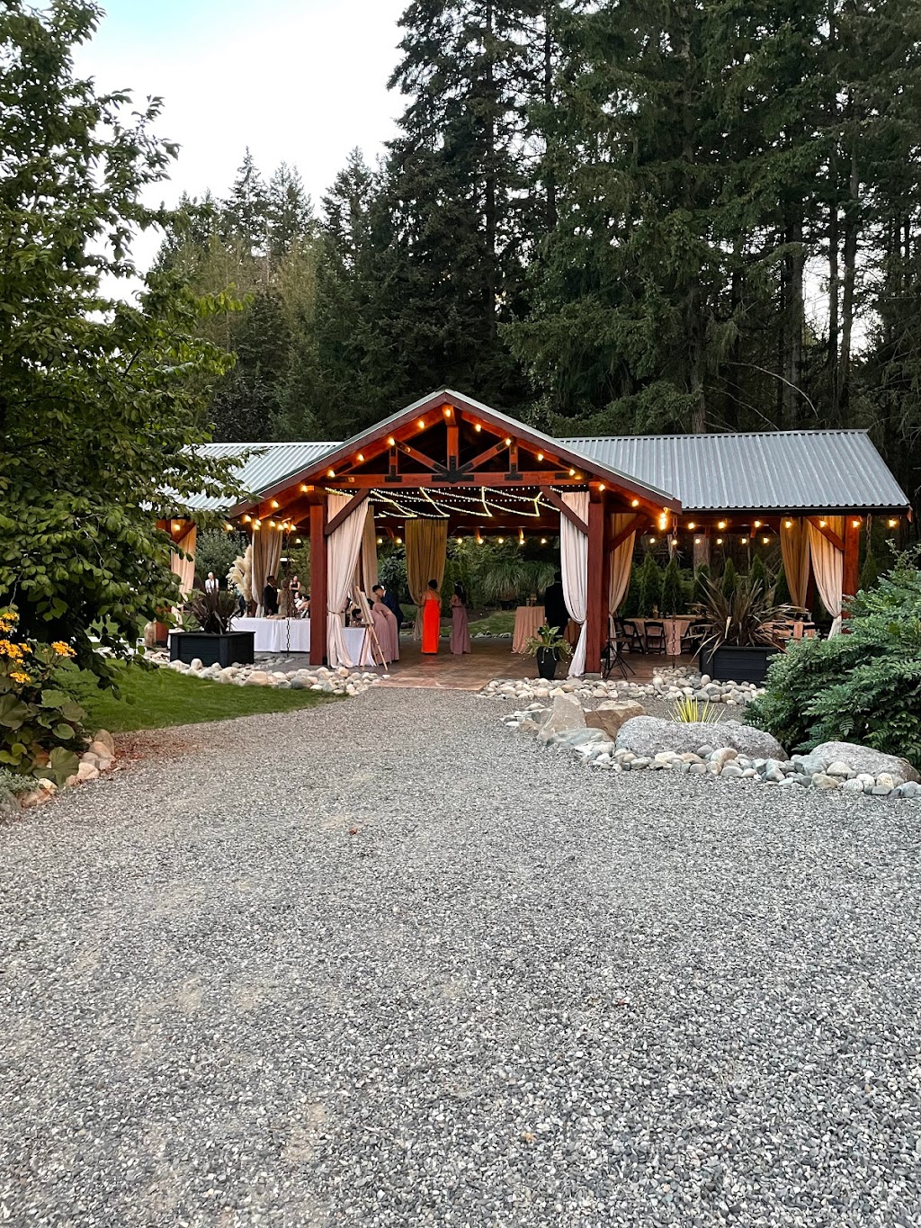 Noisy Acres Garden Estates | 13660 Hill Rd, Ladysmith, BC V9G 1G7, Canada | Phone: (250) 245-1116