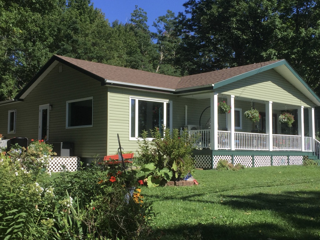 Oasis on the Mersey | Highway 8, Milton, NS B0T 1P0, Canada | Phone: (902) 803-0658