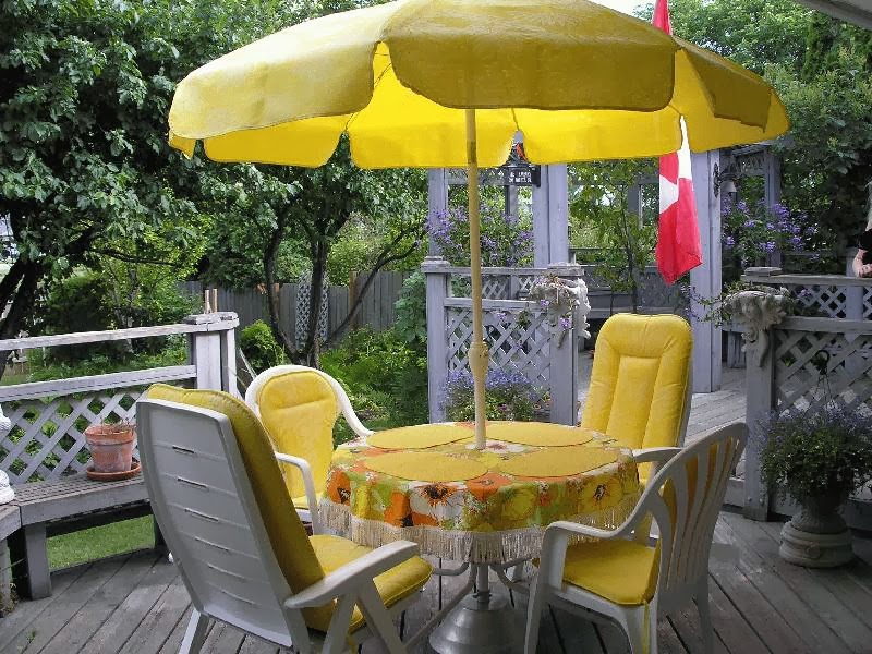 Algonquin Park Bed and Breakfast | 20 Wiebes Dr, Winnipeg, MB R2G 2G4, Canada | Phone: (204) 667-4068