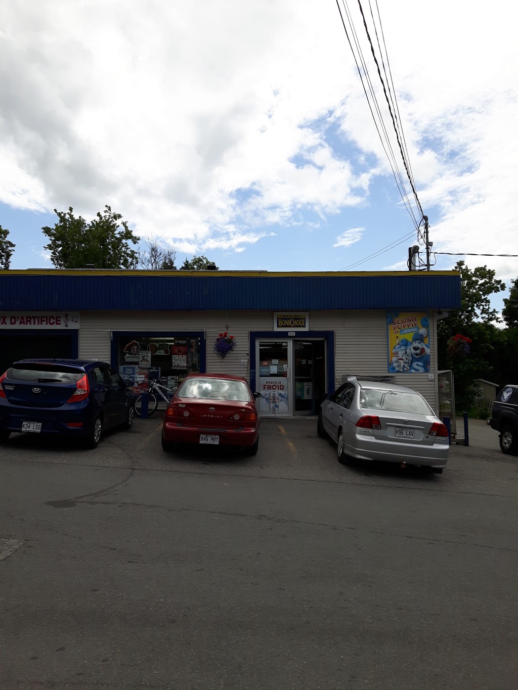 Marché Mont-Rolland | 940 Rue Saint Georges, Sainte-Adèle, QC J8B 1J9, Canada | Phone: (450) 229-3748