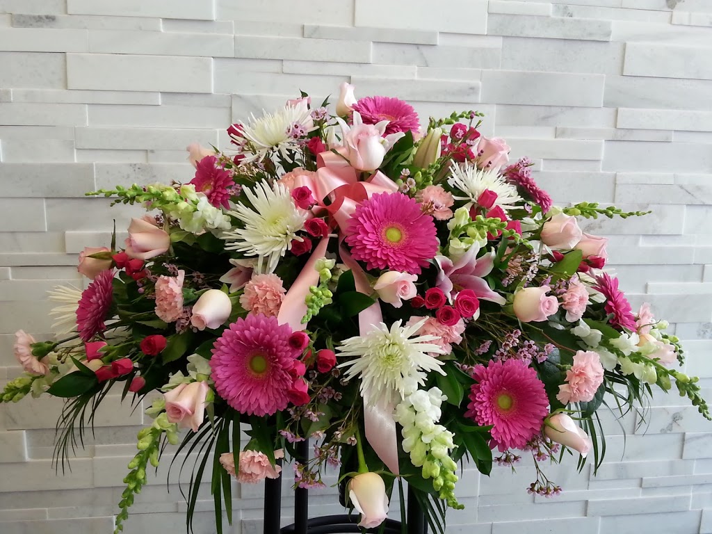 Violet Blooms Fresh Flowers | 705 Kingston Rd #14, Pickering, ON L1V 6K3, Canada | Phone: (905) 839-6035
