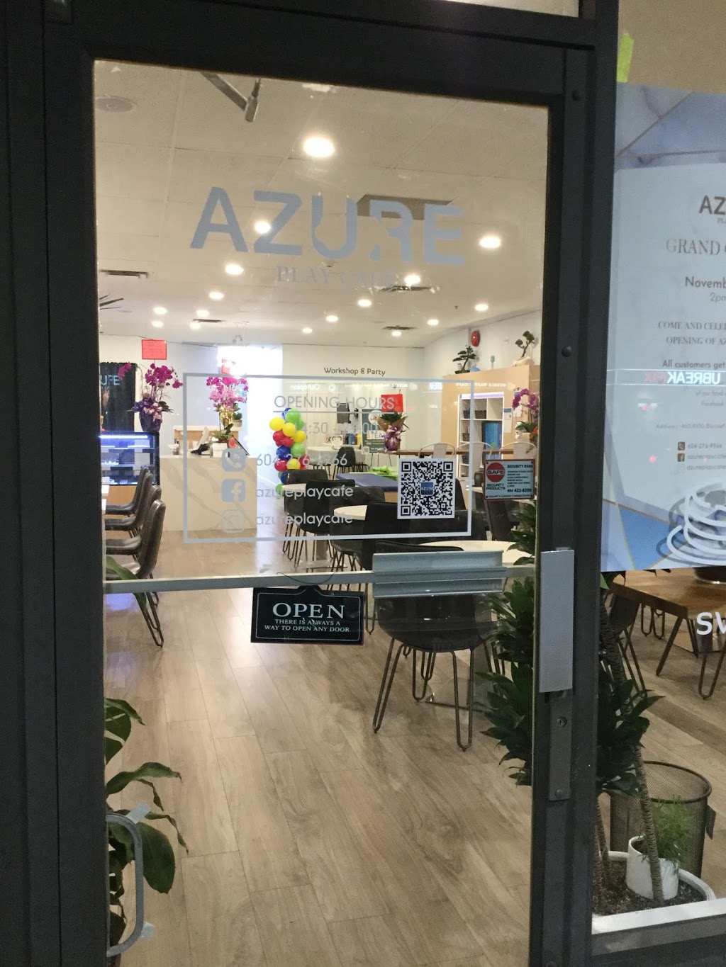 Azure play cafe | 9100 Blundell Rd #460, Richmond, BC V6Y 3X9, Canada | Phone: (604) 276-9966