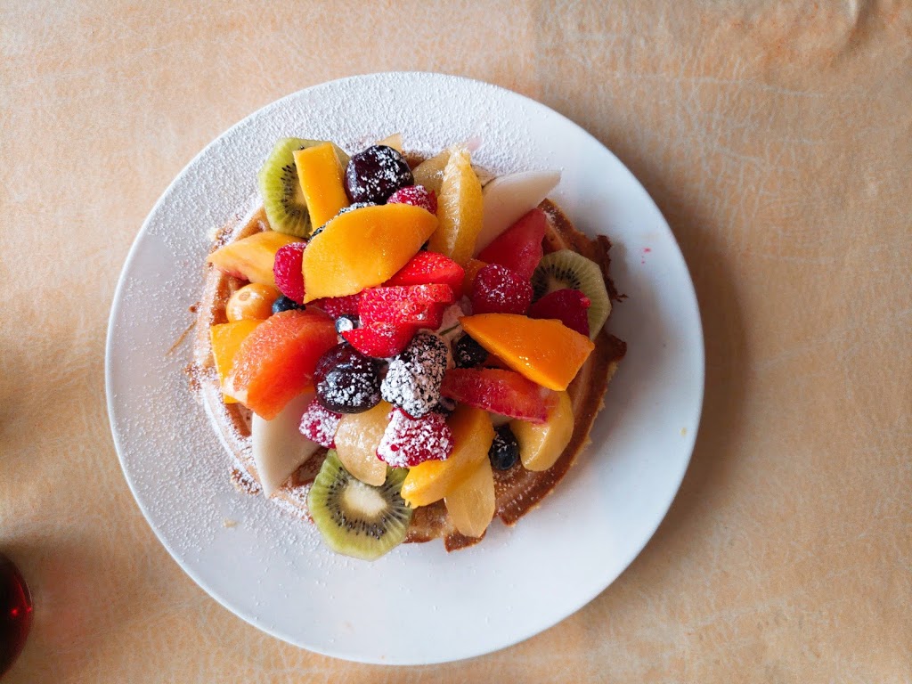 Angelinas Restaurant | 810 Quayside Dr Unit 122, New Westminster, BC V3M 6B9, Canada | Phone: (604) 520-6468
