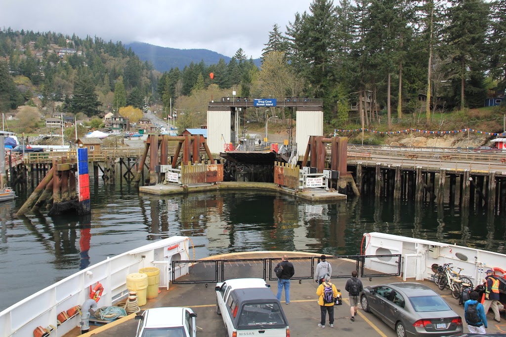 Bowen Island Marina & The Pier | 400 Bowen Island Trunk Rd, Bowen Island, BC V0N 1G0, Canada | Phone: (604) 947-9710