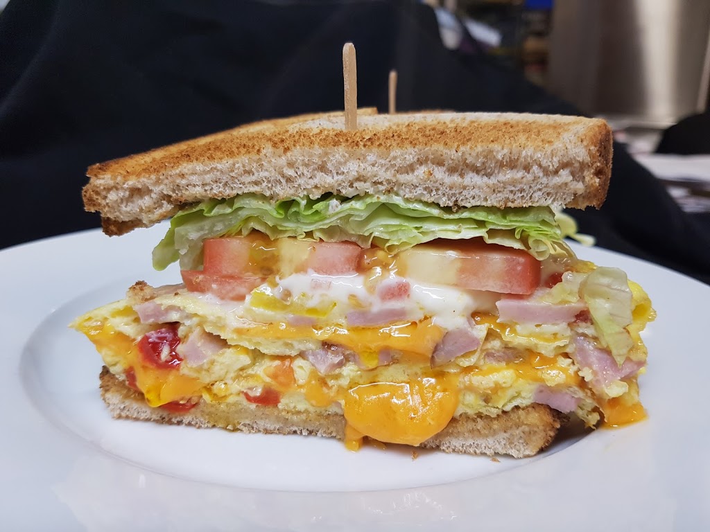 Shellys Family Dining & Catering | 1192 Kohler Rd, Cayuga, ON N0A 1E0, Canada | Phone: (905) 518-0024