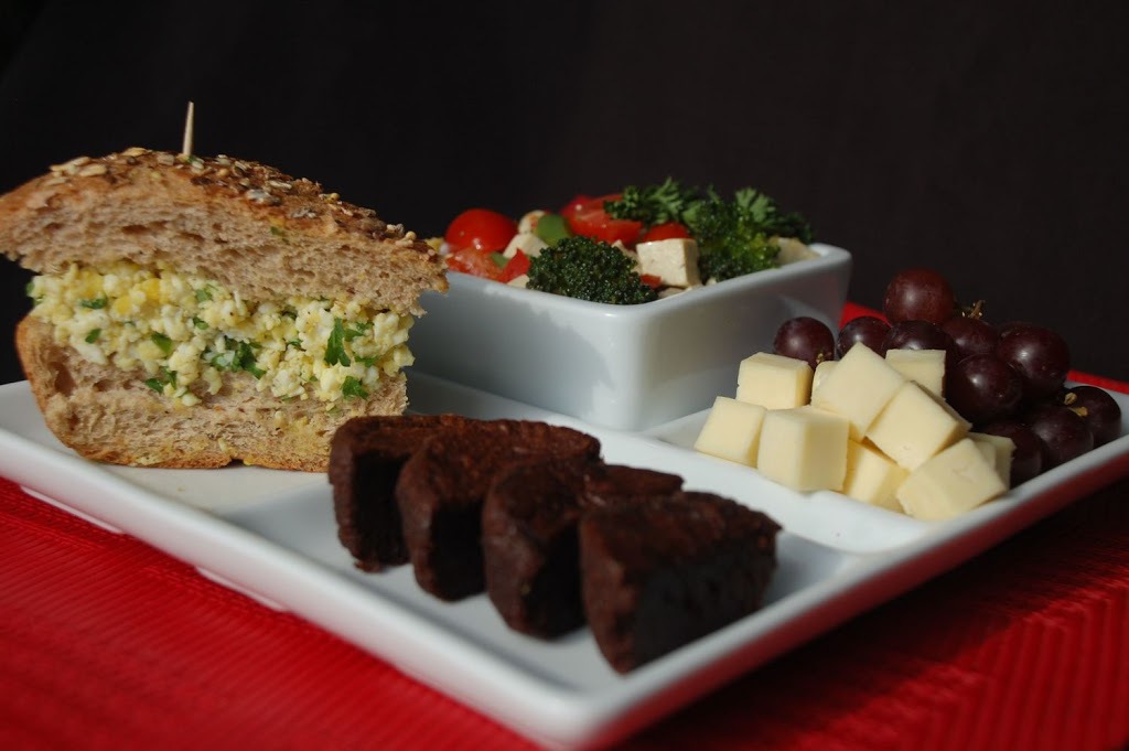 Bistro Le Ptit Café | 285 13e Avenue N, Sherbrooke, QC J1E 2Y5, Canada | Phone: (819) 349-8536