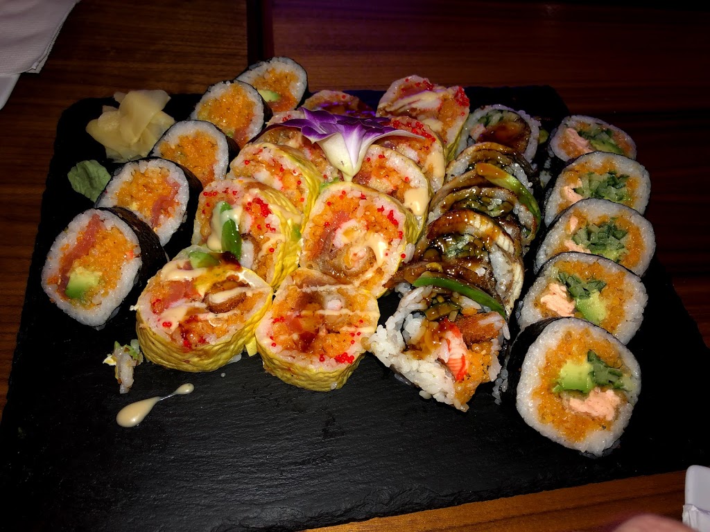 Uni Sushi | 210 Boul Jean-Leman, Candiac, QC J5R 6E6, Canada | Phone: (450) 619-9888
