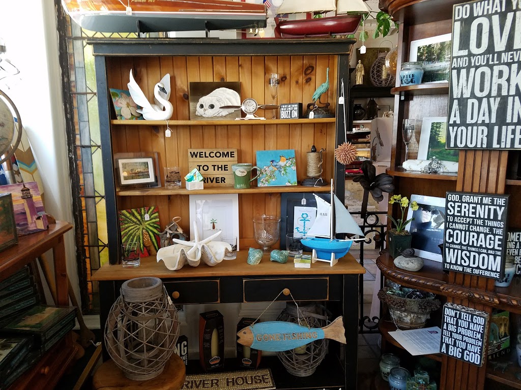 Clayton Trading Co | 320 James St, Clayton, NY 13624, USA | Phone: (315) 686-2577