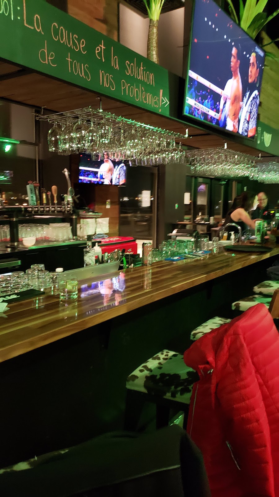 Le Pub du Boisé | 999 9e Rue S, Thetford Mines, QC G6G 0G1, Canada | Phone: (418) 755-8777