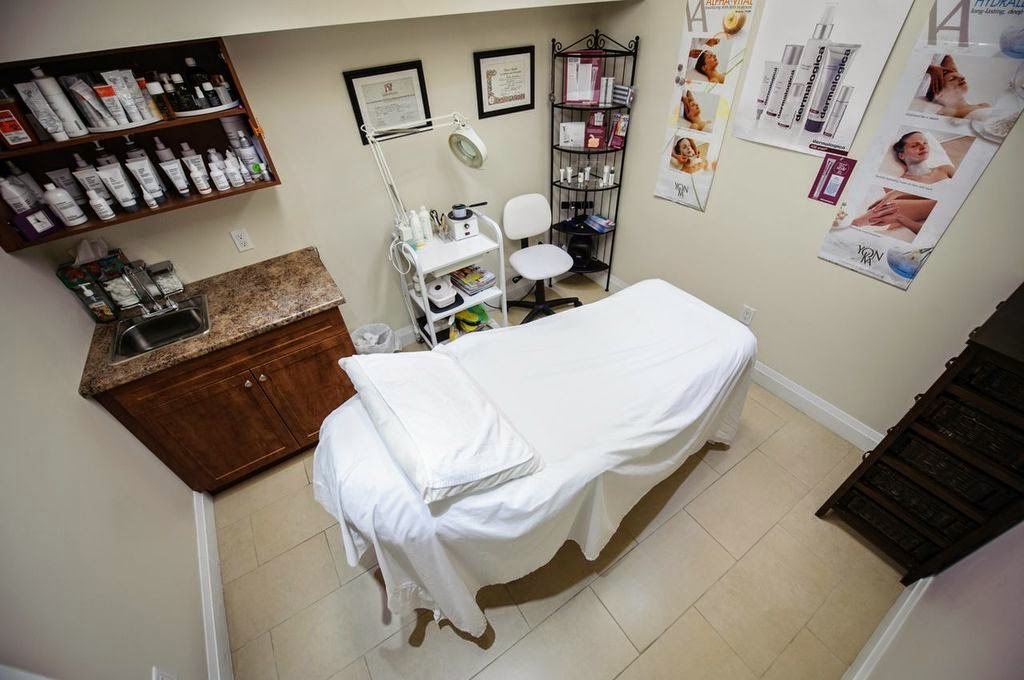 Fusion Hair and Body | 2977 Lake Shore Blvd W, Etobicoke, ON M8V 1J8, Canada | Phone: (416) 845-6306