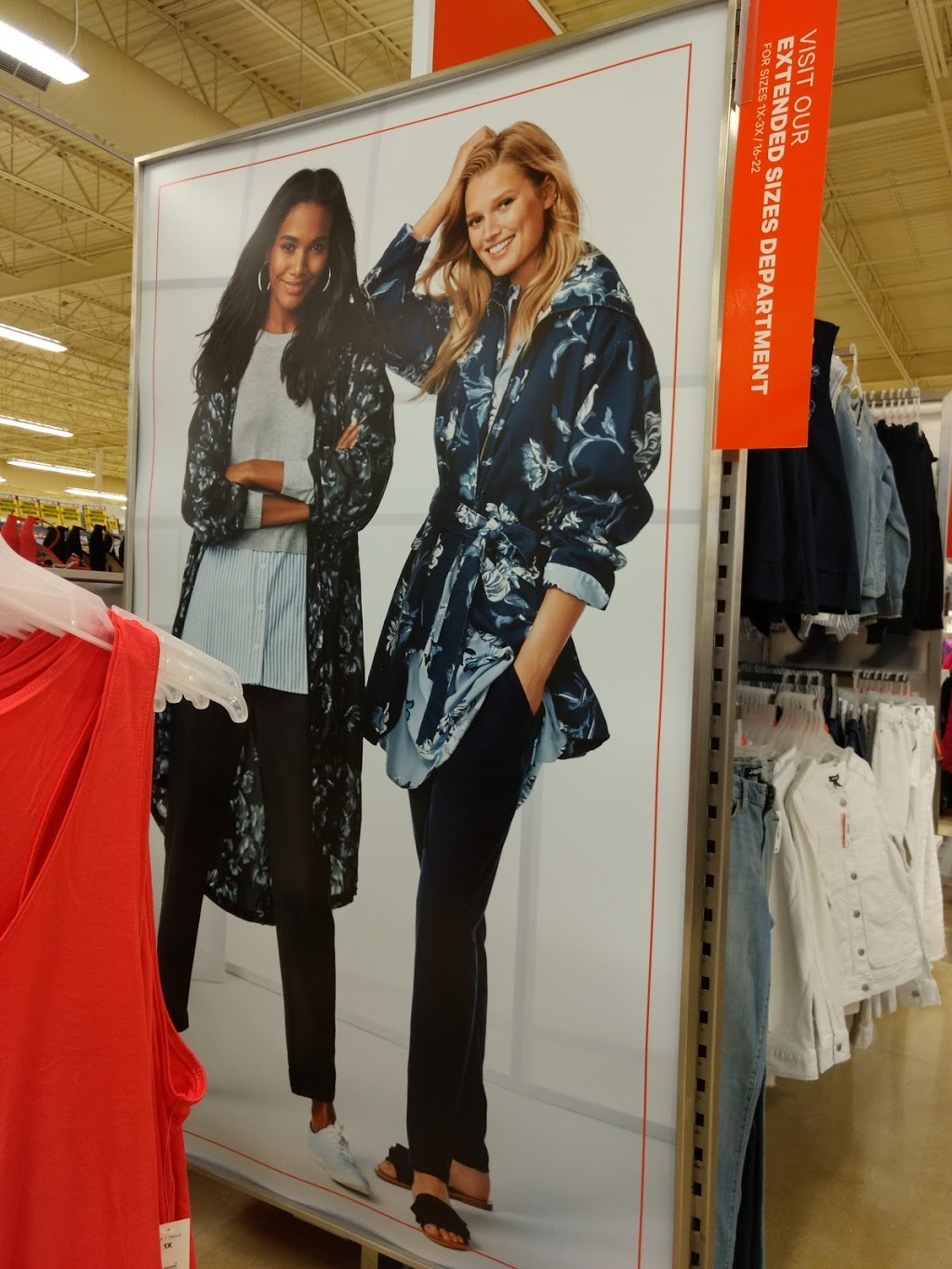 Joe Fresh | 201 Oak Park Blvd, Oakville, ON L6H 6M3, Canada | Phone: (905) 257-9099