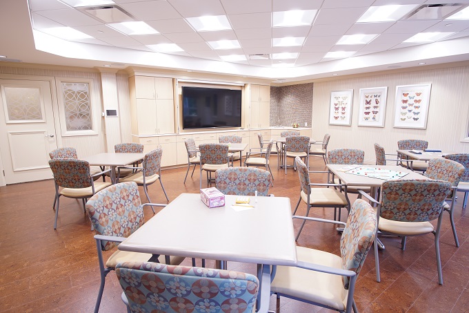 Delmanor Glen Abbey | 1459 Nottinghill Gate, Oakville, ON L6M 4W1, Canada | Phone: (905) 469-3232