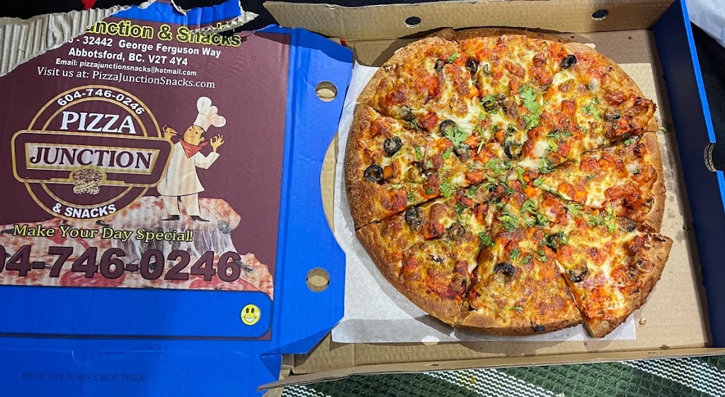 Pizza Junction | 32442 George Ferguson Way #6, Abbotsford, BC V2T 4Y4, Canada | Phone: (604) 746-0246