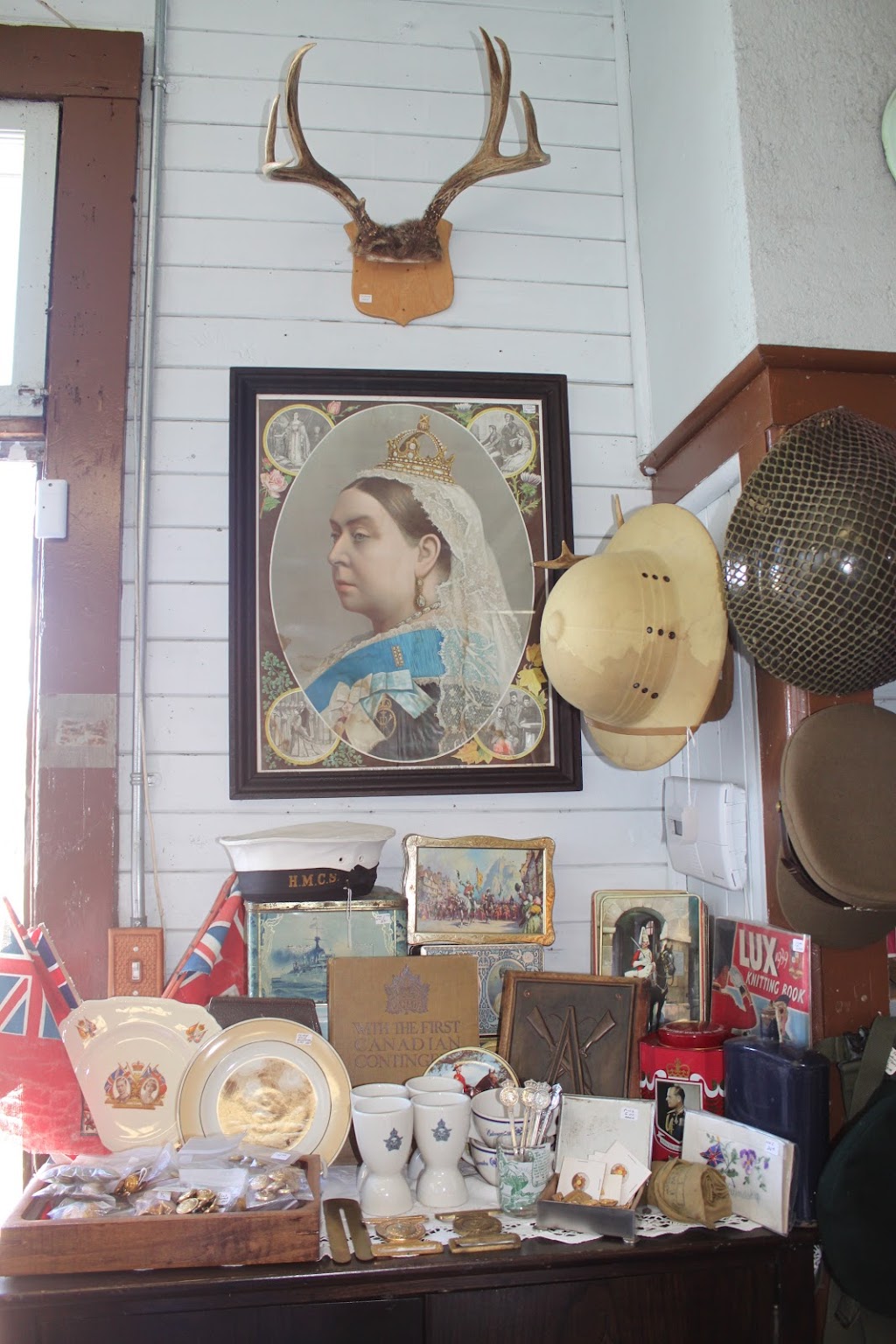 Samuel Roland Antiques and Collectibles | 209 25 St, Fort Macleod, AB T0L 0Z0, Canada | Phone: (403) 715-8280