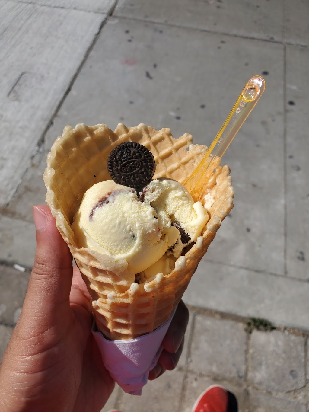 The Big Chill | 566 College St, Toronto, ON M6G 1A1, Canada | Phone: (416) 960-2455