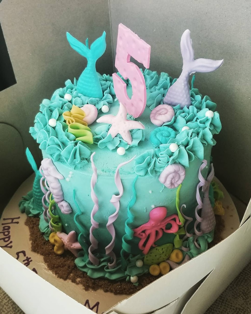 Cake Couture | 15008 87 Ave NW, Edmonton, AB T5R 4E9, Canada | Phone: (780) 443-4083