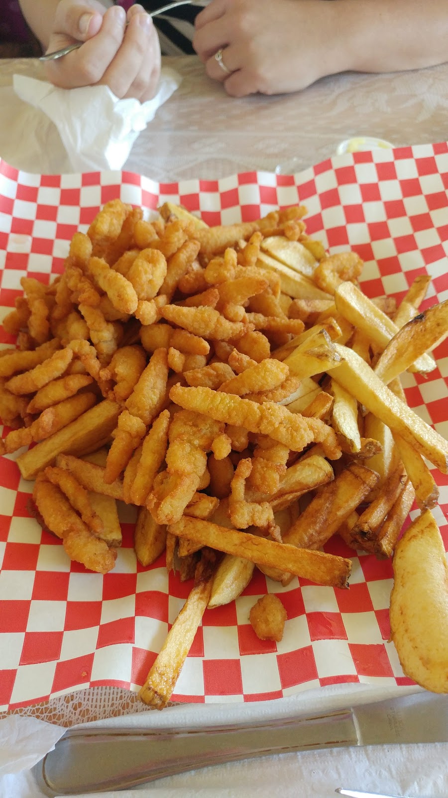 Walton Pub & Eatery | 39 Shore Rd, Walton, NS B0N 2R0, Canada | Phone: (902) 528-2670