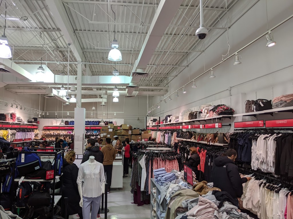 Calvin Klein | 1250 S Service Rd, Mississauga, ON L5E 1V4, Canada | Phone: (905) 274-4034