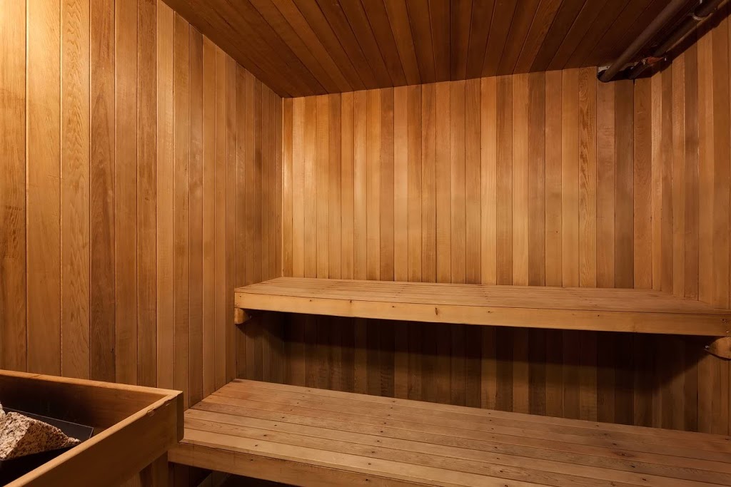 Whistler Lodge Hostel | 2124 Nordic Dr, Whistler, BC V8E 0A6, Canada | Phone: (604) 932-6604