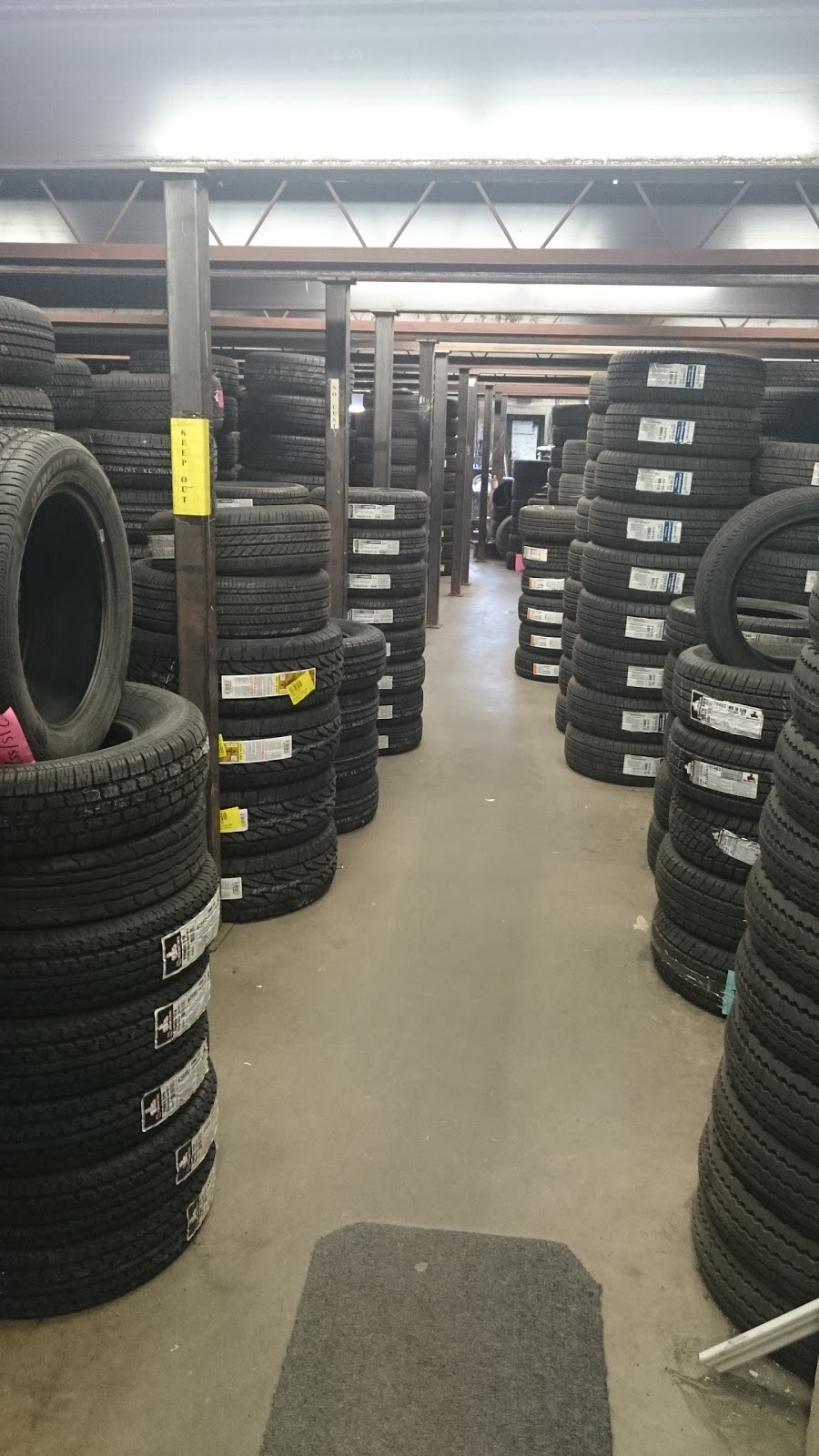Steelcase Tires n Mags | 370 Steelcase Rd E, Markham, ON L3R 1G2, Canada | Phone: (416) 492-9992