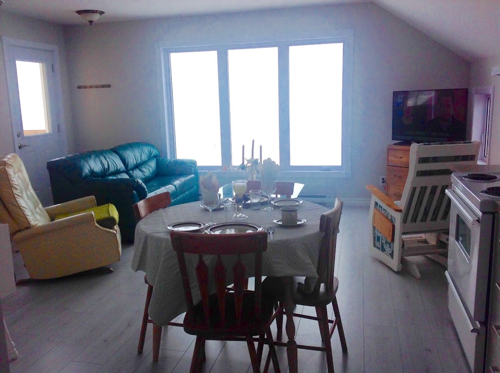 Domaine Sur Une Plage | 2186 Chem. du Lac, Saint-Félicien, QC G8K 3E5, Canada | Phone: (418) 679-8937