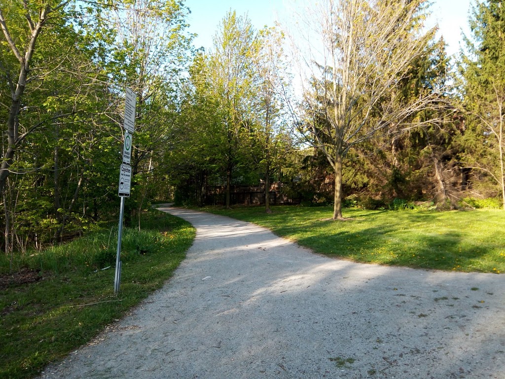 Sixteen Hollow Park | 2140 Westoak Trails Blvd, Oakville, ON L6M 3K5, Canada