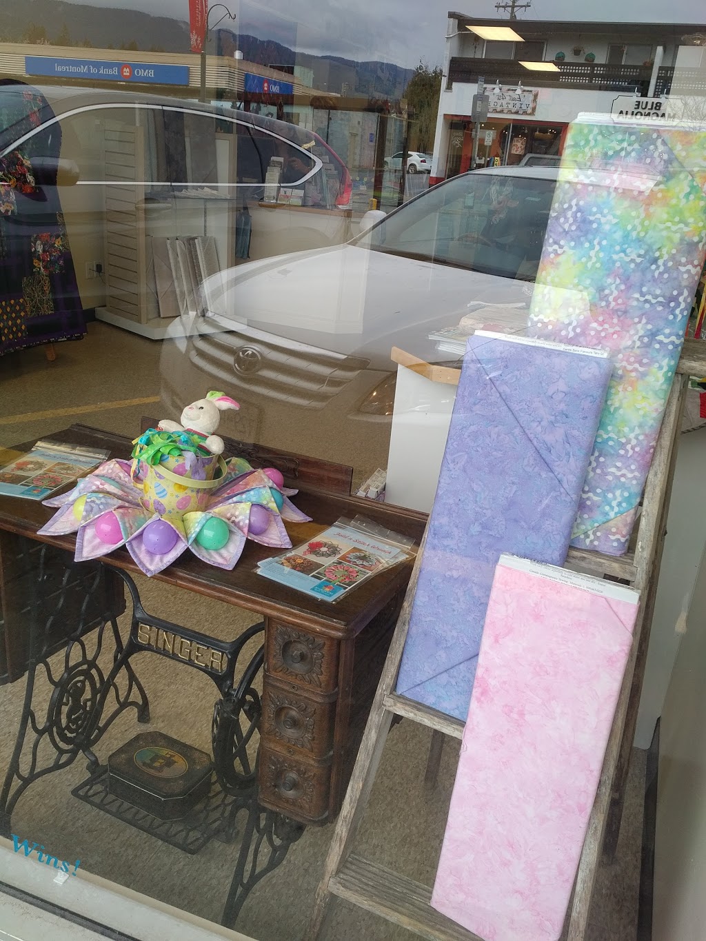 Fibre Expressions | 5647 Cowrie St #1, Sechelt, BC V0N 3A0, Canada | Phone: (604) 885-6677