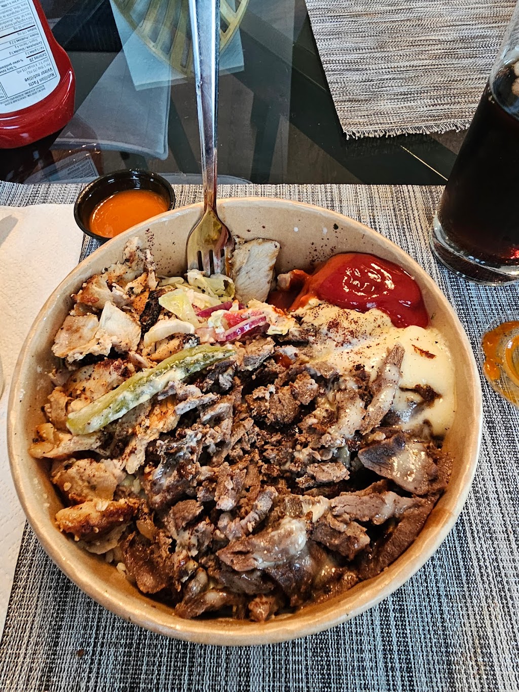 Sultan Restaurant | 4779 Bd des Sources, Pierrefonds, QC H8Y 3C6, Canada | Phone: (514) 683-7000
