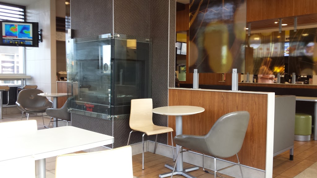 McDonalds | 32 - 370 Island Hwy, Ladysmith, BC V9G 1T9, Canada | Phone: (250) 245-7560