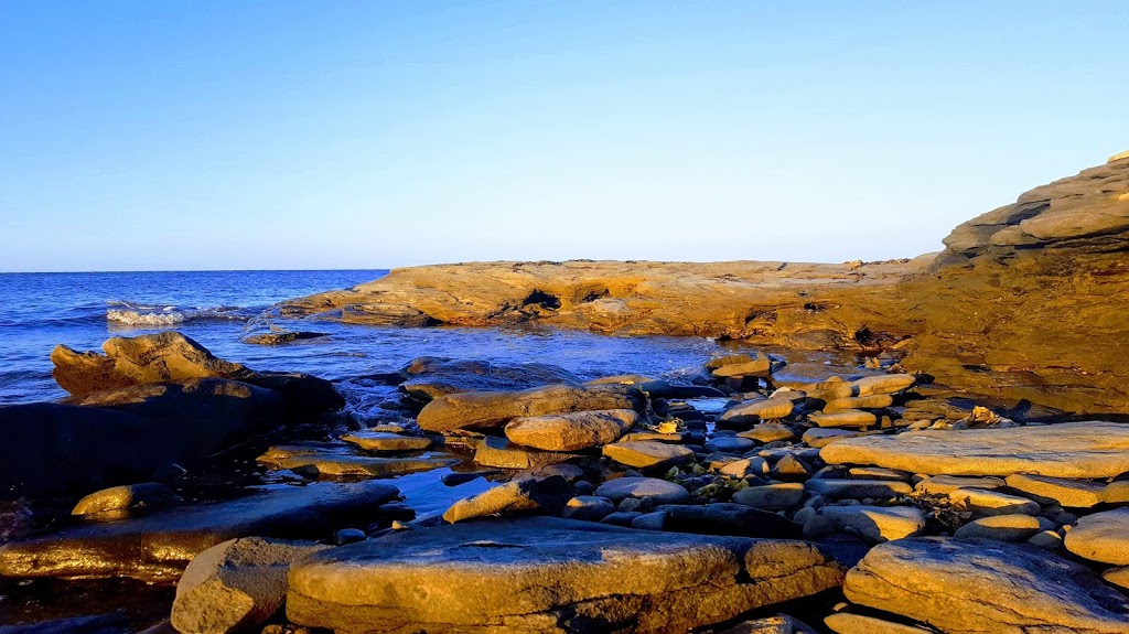Point Escuminac Lighthouse | Escuminac Point Rd, Escuminac, NB E9A, Canada | Phone: (418) 288-5698
