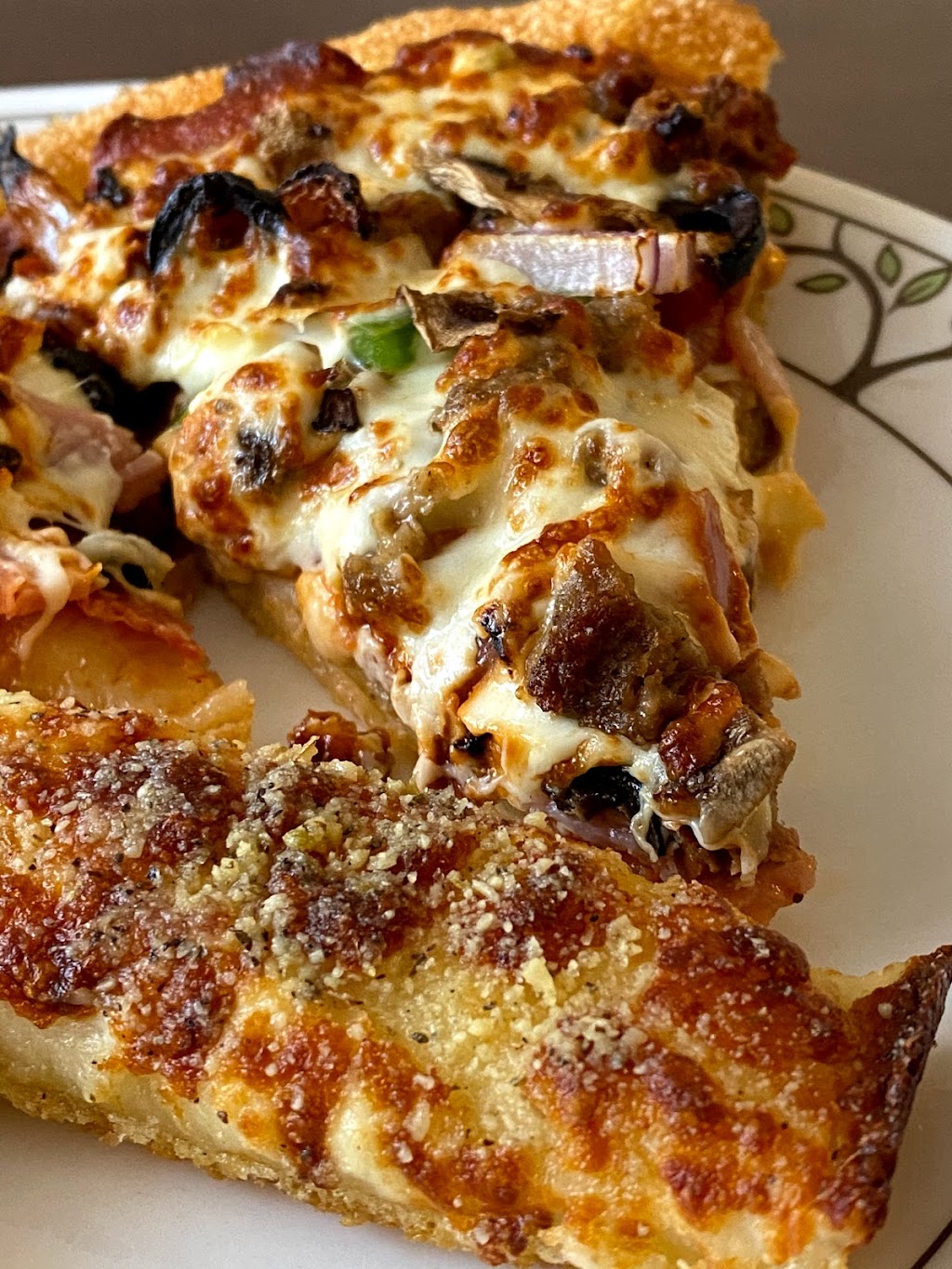 Pizza Hut | 450 Garrison Rd Unit # 130, Fort Erie, ON L2A 1N2, Canada | Phone: (905) 994-9666