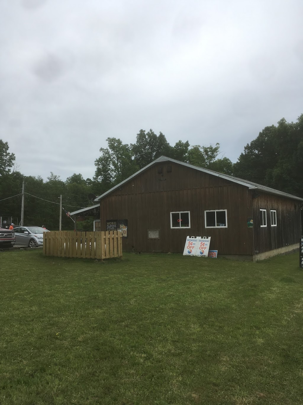 Clear Creek Express | 12631 Versailles Plank Rd, Lawtons, NY 14091, USA | Phone: (716) 337-0005