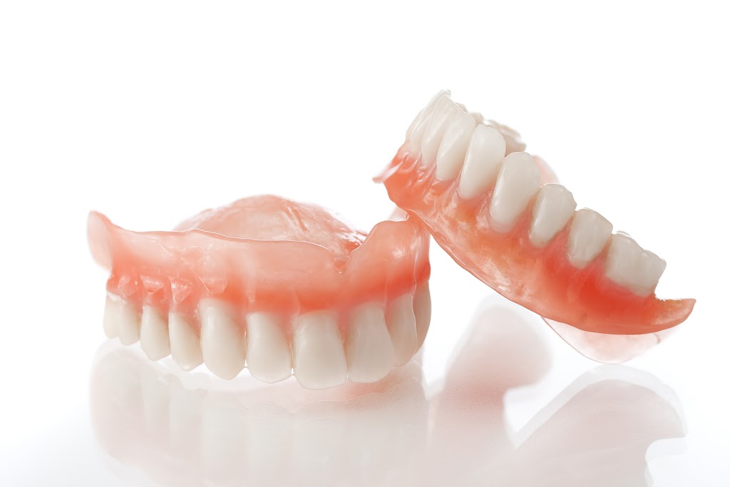 Divine Denture Centre | 1400 Cowichan Bay Rd #18, Cobble Hill, BC V0R 1L3, Canada | Phone: (250) 743-3311