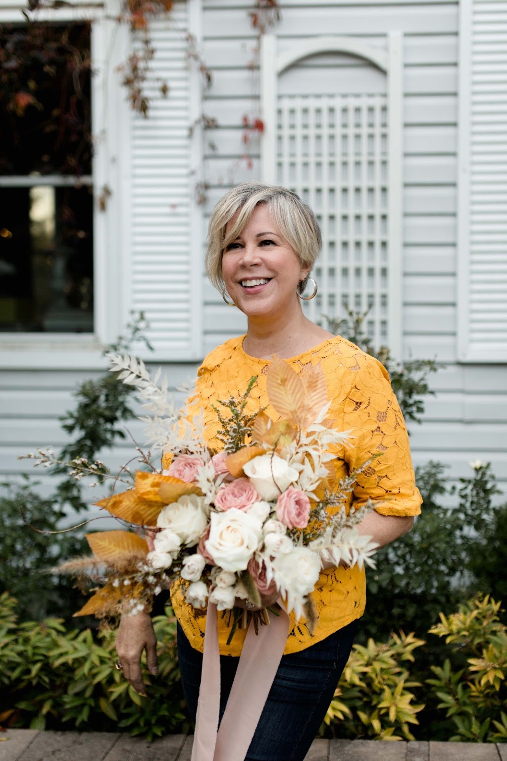 Carol-Anne Barnes Bespoke Wedding Flowers | 463 Bond St E Unit 4, Oshawa, ON L1G 1B9, Canada | Phone: (905) 434-0738