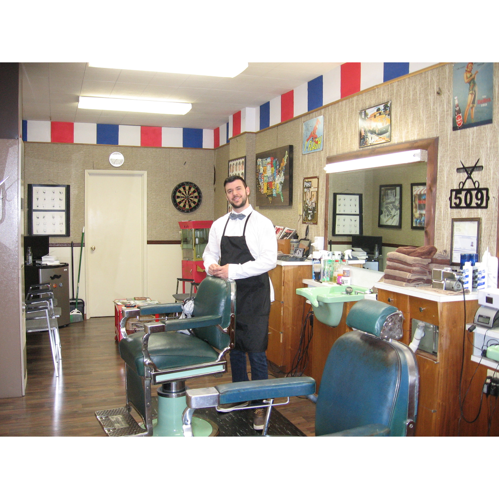 TALK OF THE TOWN BARBER SHOP | 509 Front St, Lynden, WA 98264, USA | Phone: (360) 306-0494
