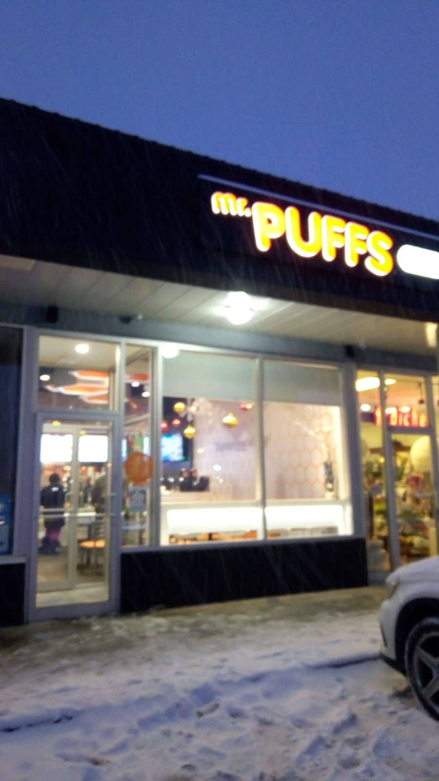 Mr. Puffs | 993 Boul Saint-Jean, Pointe-Claire, QC H9R 5M3, Canada | Phone: (514) 694-3377