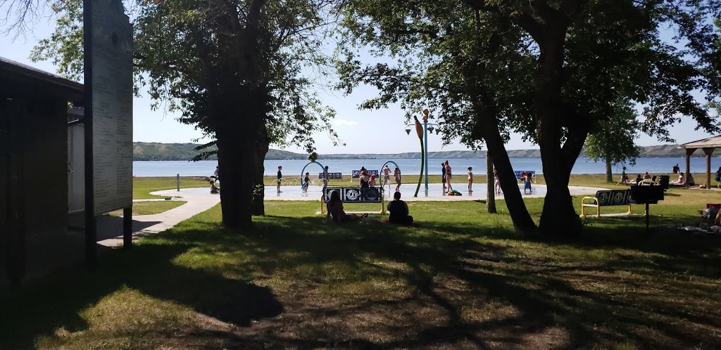 Valley Cabin Rentals | Inside Fort Campground 1, Willow Ave, Fort QuAppelle, SK S0G 1S0, Canada | Phone: (306) 332-4866