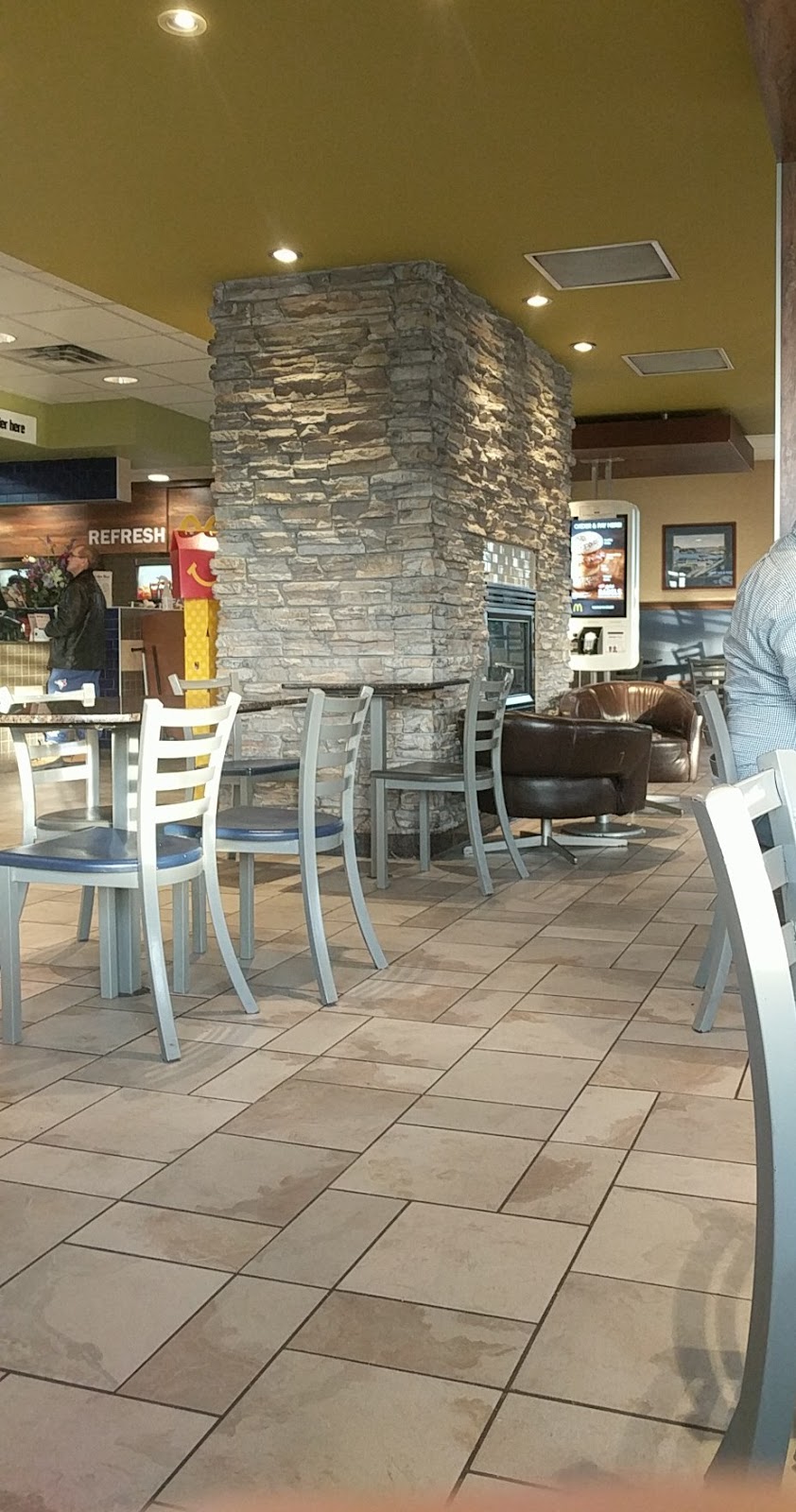 McDonalds | 248 Torbay Rd, St. Johns, NL A1A 2H4, Canada | Phone: (709) 722-6582