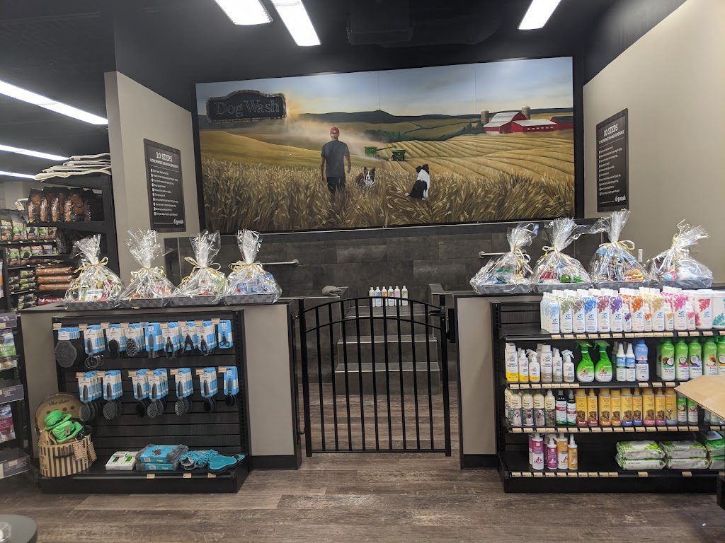 Pet Valu | 7423 ON-26, Stayner, ON L0M 1S0, Canada | Phone: (705) 617-1222