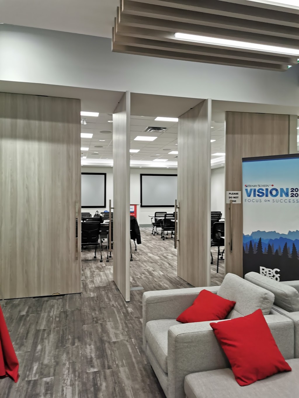 Henry Schein Canada | 4303 26 St NE, Calgary, AB T1Y 7K2, Canada | Phone: (800) 668-5558