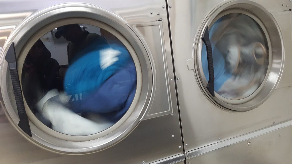 Belles Coin Laundry | 3908 17 Ave SE, Calgary, AB T2A 0S6, Canada | Phone: (403) 273-8224
